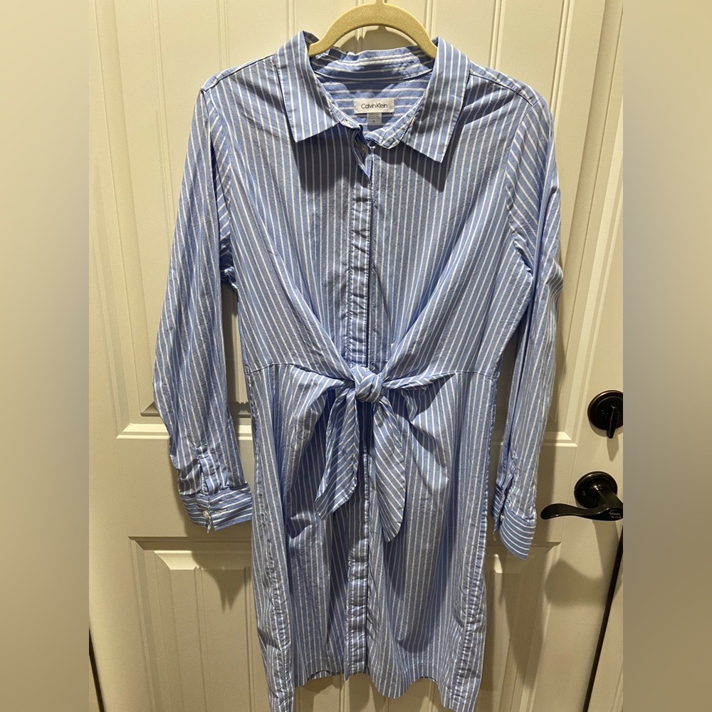 Calvin Klein tie front  dress. Like new, worn once. Taylor fit.